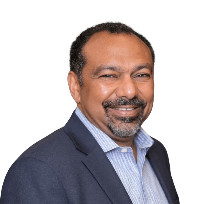 Raúl Valentín Headshot